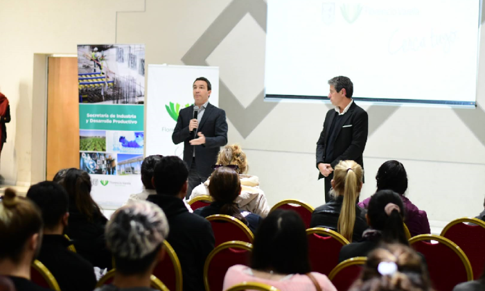 F. Varela: Andrés Watson presentó la 6º edición de la Escuela de Emprendedores